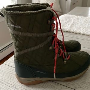 Omni heat Columbia snow boots